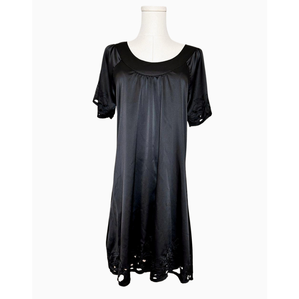 Vertigo Paris Black Satin Eyelet Cutout Short Sleeve Mini Babydoll Dress Small